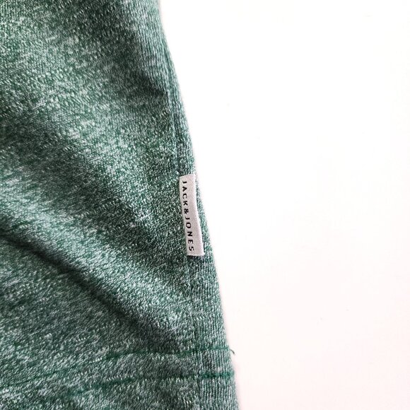 Jack & Jones green mosaic wolf face t-shirt - Picture 6 of 11